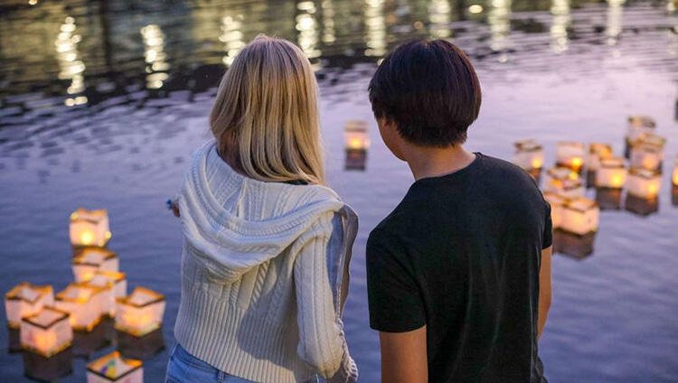 Students participate in light the night